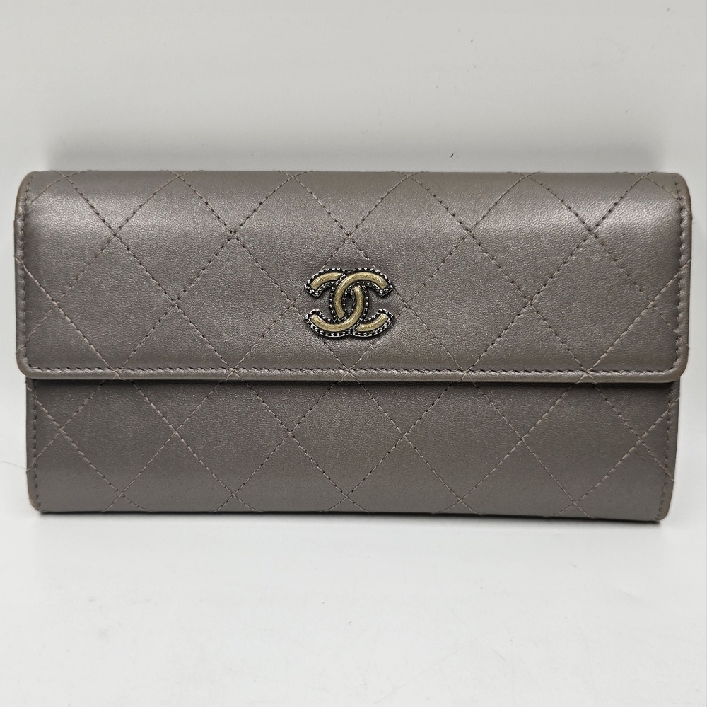 Chanel Matelasse Bi-Fold Long Wallet - Taupe Metalic